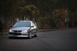Передний бампер Mitsubishi Lancer 9 IX в стиль EVO (2003-2009)